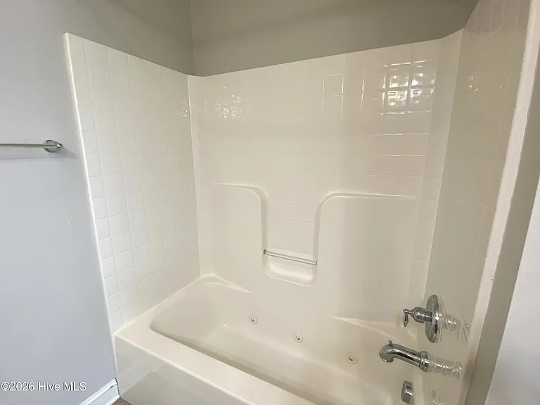 2044 Cambria Dr #A — Photo 14