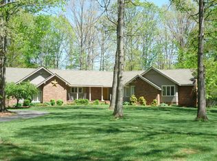 132 Stonehenge Rd, Fayetteville, WV 25840