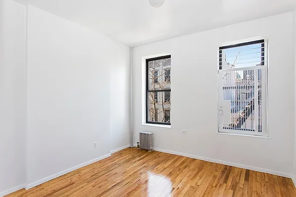 Rented by Compass | media 18