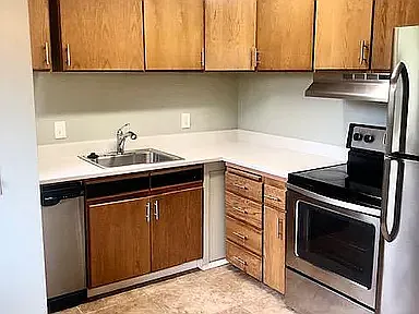 Kitchen w dishwasher, stove, oven, disposal - 21521 73rd Pl W #11