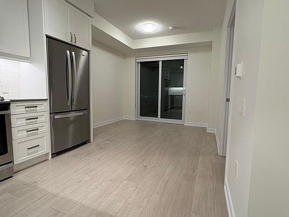 5th image of 8 Nahani Way #2602