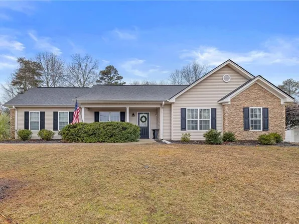 3504 Cameron Dr, Gainesville, GA 30506