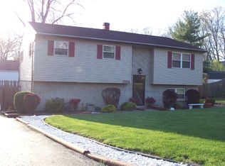1701 Woods Dr, Dayton, OH 45432