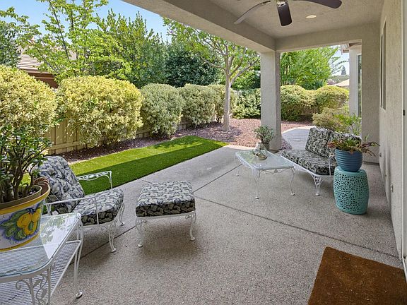 2nd image of 1214 Cherry Blossom Ln