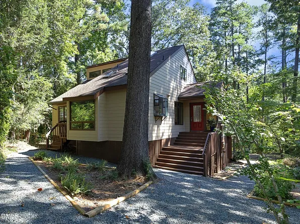 10 Ellen Pl, Chapel Hill, NC 27514
