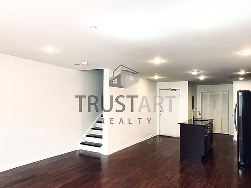 1816 N Front St #B Photo 1