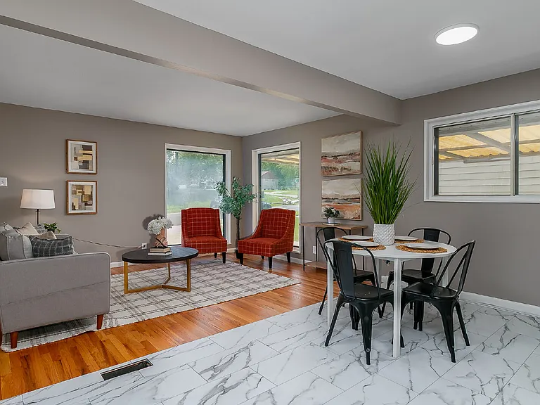 5685 Parchester Dr — Photo 11