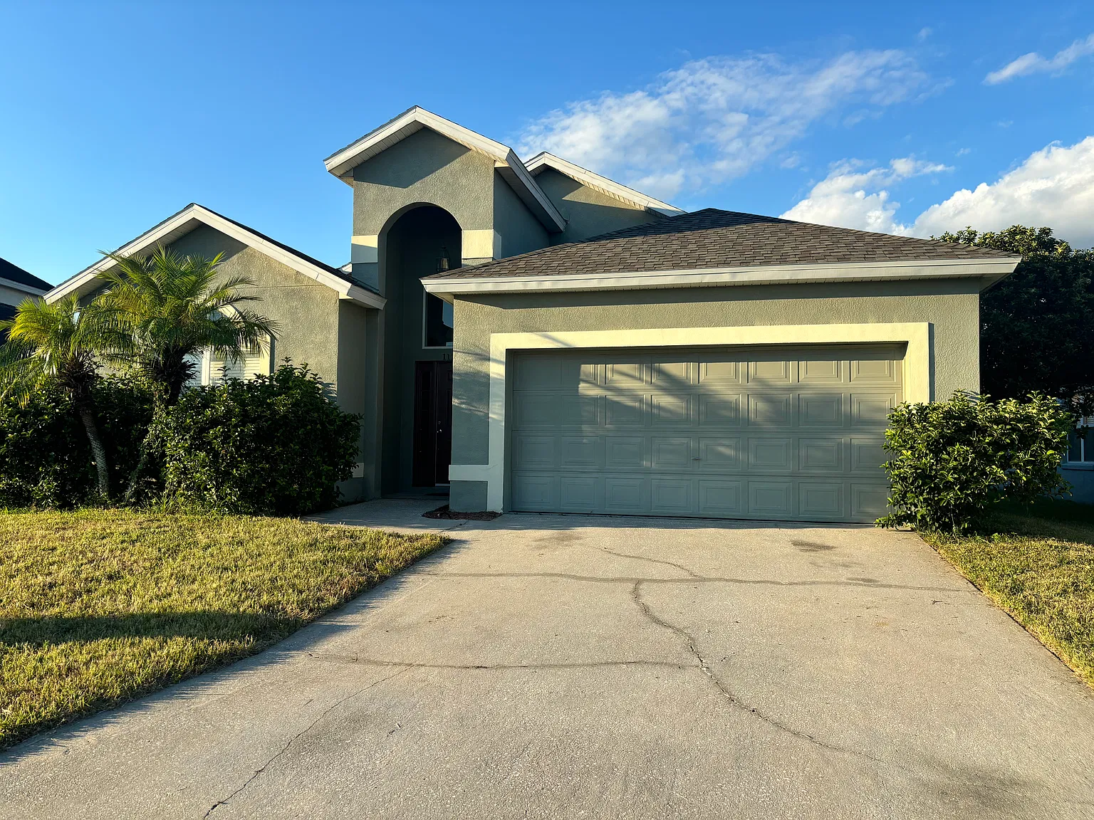 4 bed, 2110 sqft, $2,500 — Photo 1