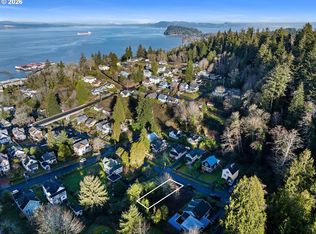 755 38th St, Astoria, OR 97103
