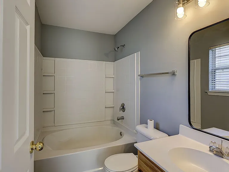 6 Spruce Dr — Photo 4