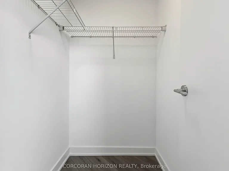 7439 Kingston Rd #504 — Photo 8