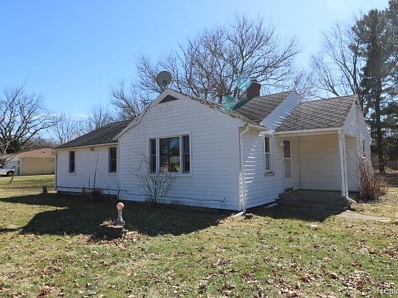 2nd image of 5184 E Mount Morris Rd