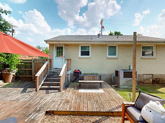 2nd image of 1119 Glenview Dr