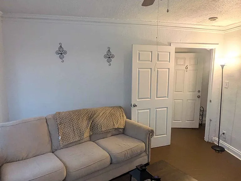 1888 Marloes Ave #1 — Photo 8