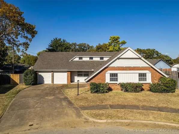8611 E 30th Pl, Tulsa, OK 74129