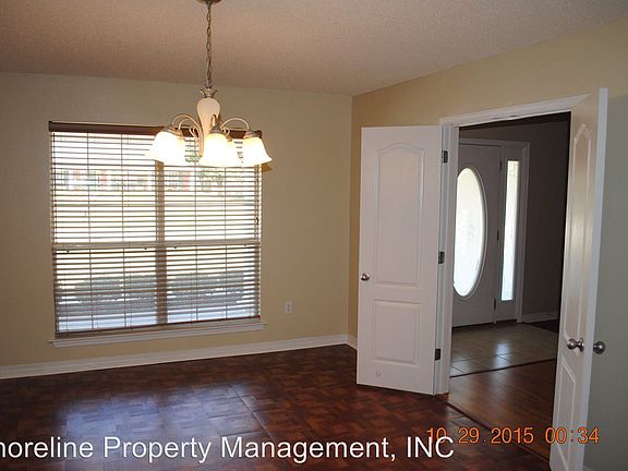 3rd image of 10232 Lake Forest Dr