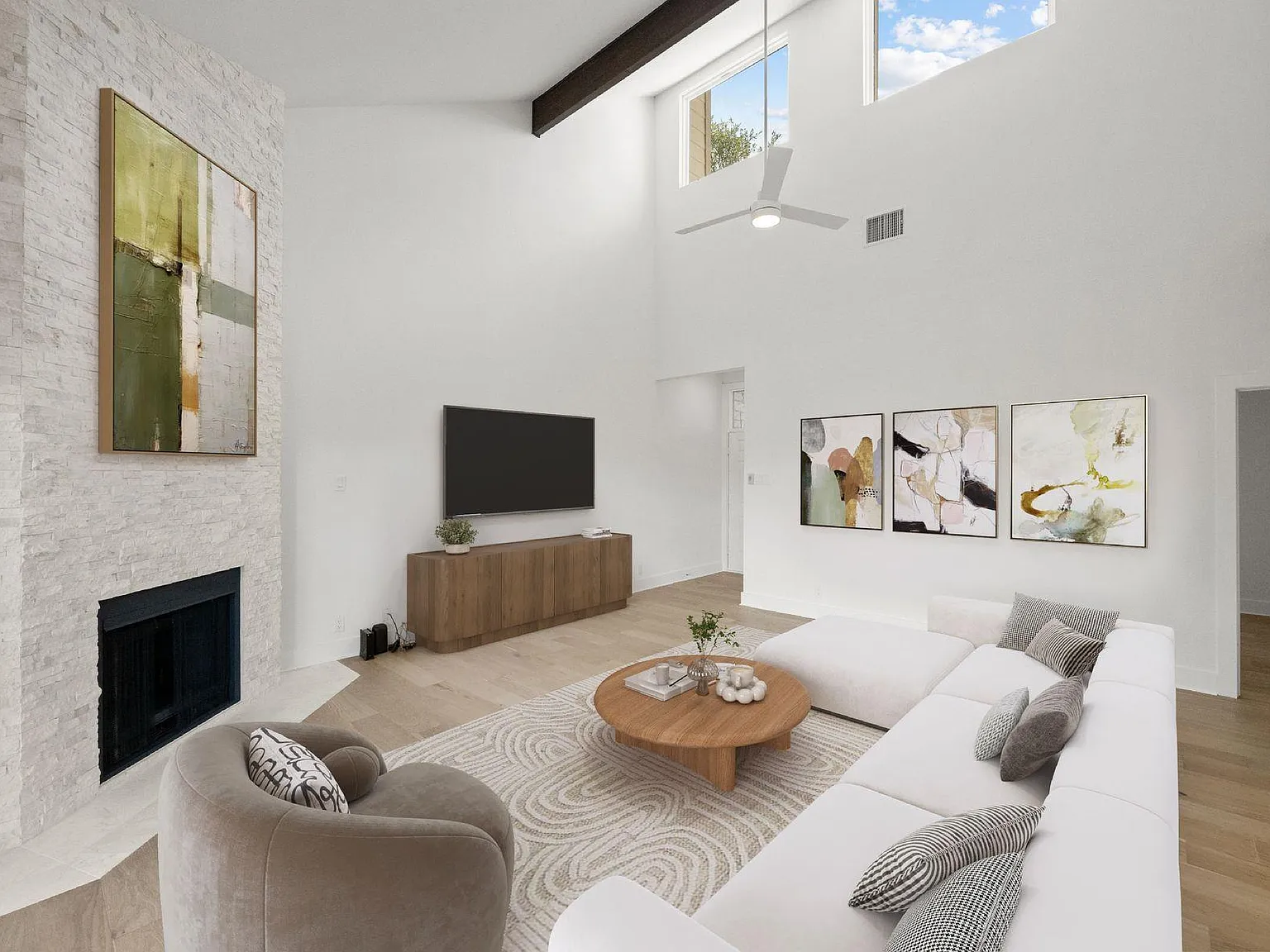 3 bed, 2.0 bath, 1807 sqft, $5,000 — Photo 4