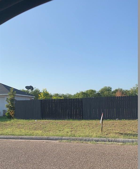 2nd image of 2602 E Stevenson Ave