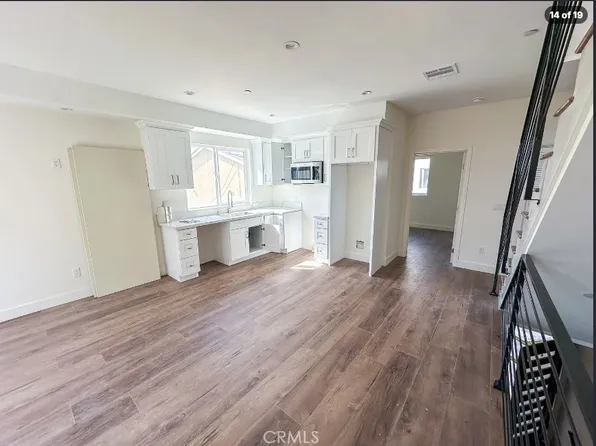 117 E 29th St #1/2, Los Angeles, CA 90011