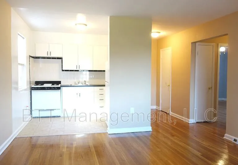 4013 38th St #203 — Photo 1