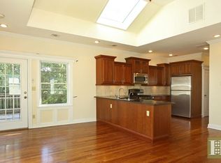 407 1st St #7, Jersey City, NJ 07302
