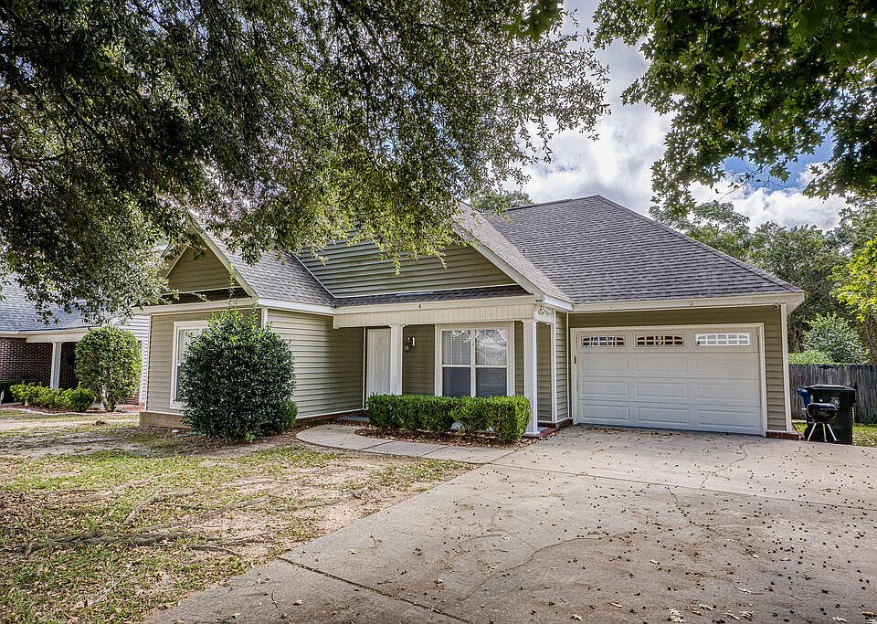 1st image of 202 Gwinnett Pl