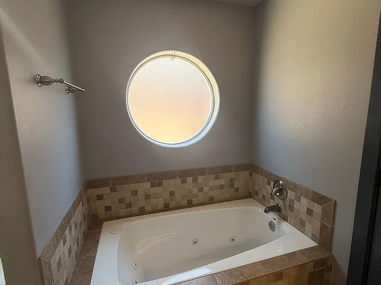 3374 Roma Rd — Photo 13