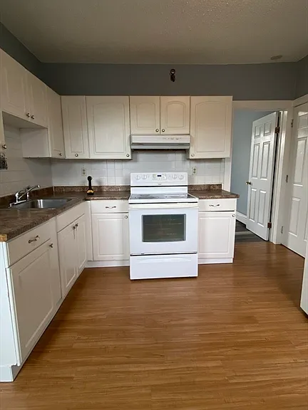 409 Chestnut St #3 — Photo 11
