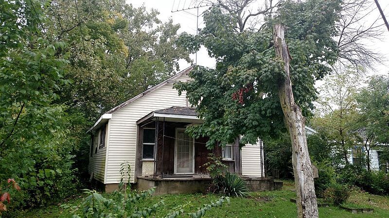 1st image of 2704 N Elm St