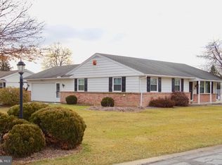 604 Mayflower Dr, Myerstown, PA 17067