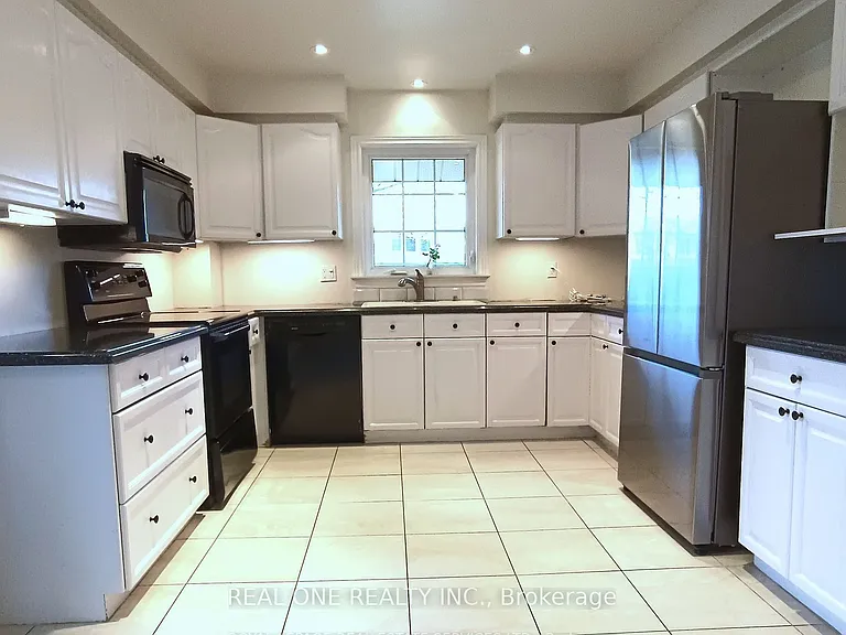 236 Ash Tree Way — Photo 8