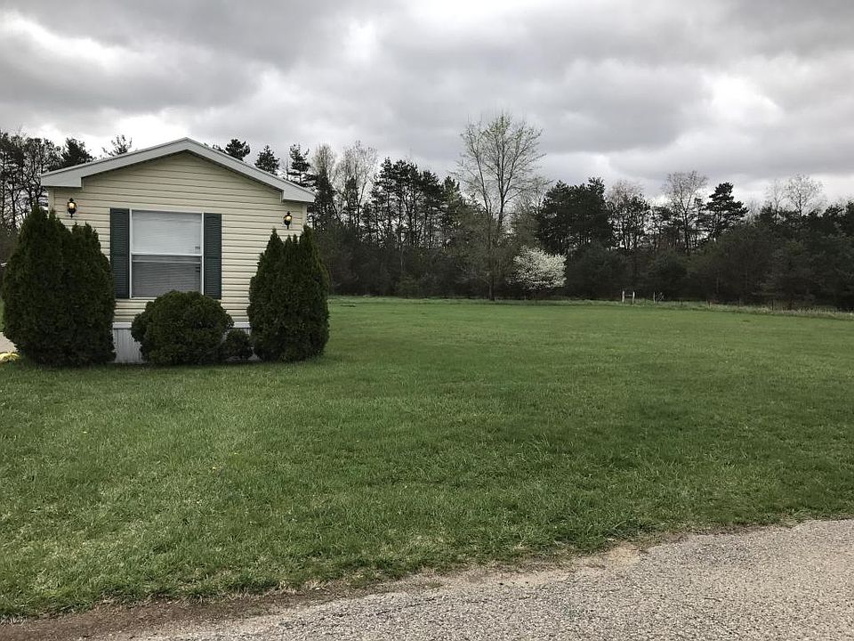 2nd image of 9667 Graceland Dr