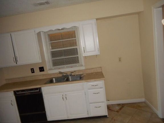 2850 Walnut_04142016