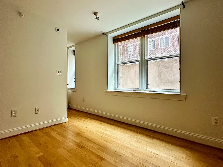 1220 N St NW #1 — Photo 28