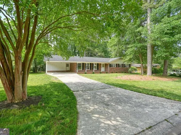 2350 Maxine Dr SE, Marietta, GA 30067