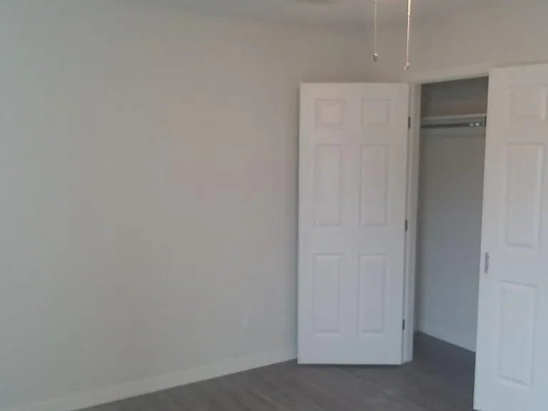 200 S Alex Ave #A6 — Photo 8