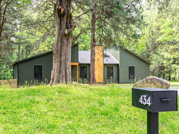 434 Robin Rd, Chapel Hill, NC 27516