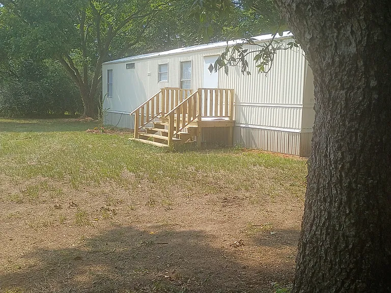 644 Highfalls Rd — Photo 3