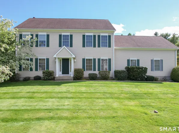 11 Nature Trail, Hamden, CT 06518