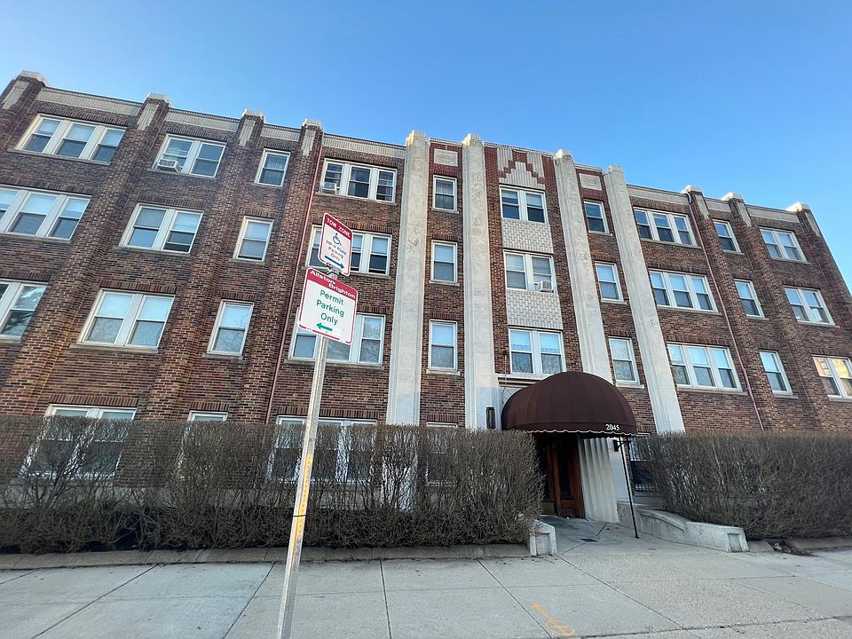 1st image of 2043 Commonwealth Ave #37