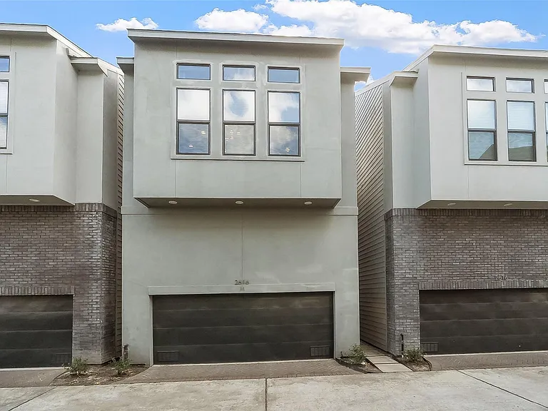 2616 Riverside Dr #M — Photo 2