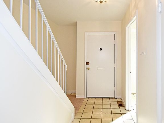 3rd image of 12277 Greenleaf Ave