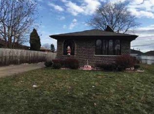 8443 S 78th Ct, Justice, IL 60458