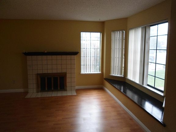 2nd image of 3051 Azevedo Dr