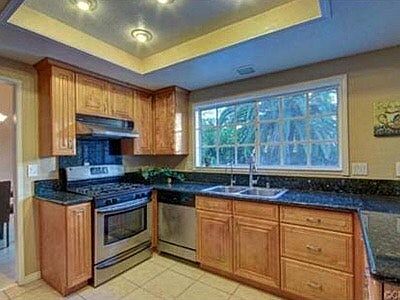 5th image of 55 Country Wood Dr