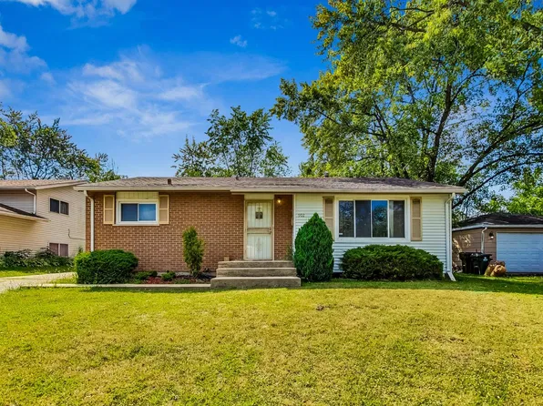 902 Union Dr, University Park, IL 60484