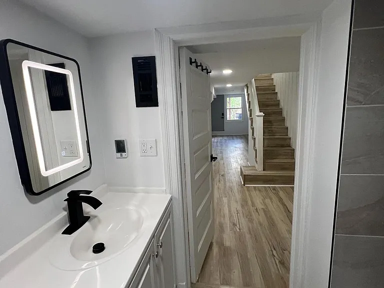 4321 Sheldon Ave #1 — Photo 8