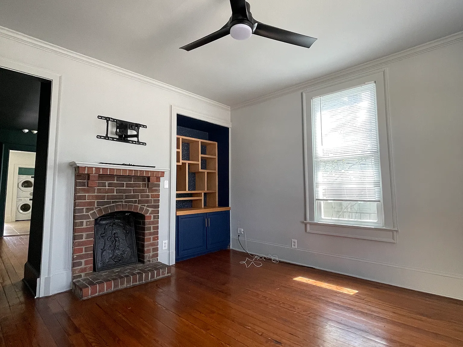 3 bed, 1354 sqft, $2,800 — Photo 4