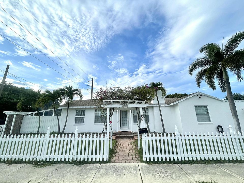 1st image of 255 Foresteria Drive