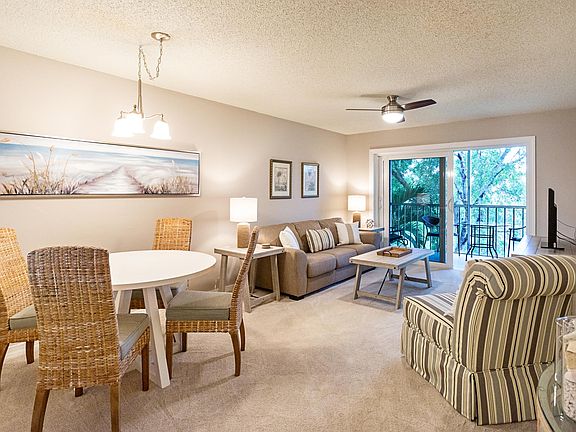 3rd image of 180 Turtle Lake Ct APT 308